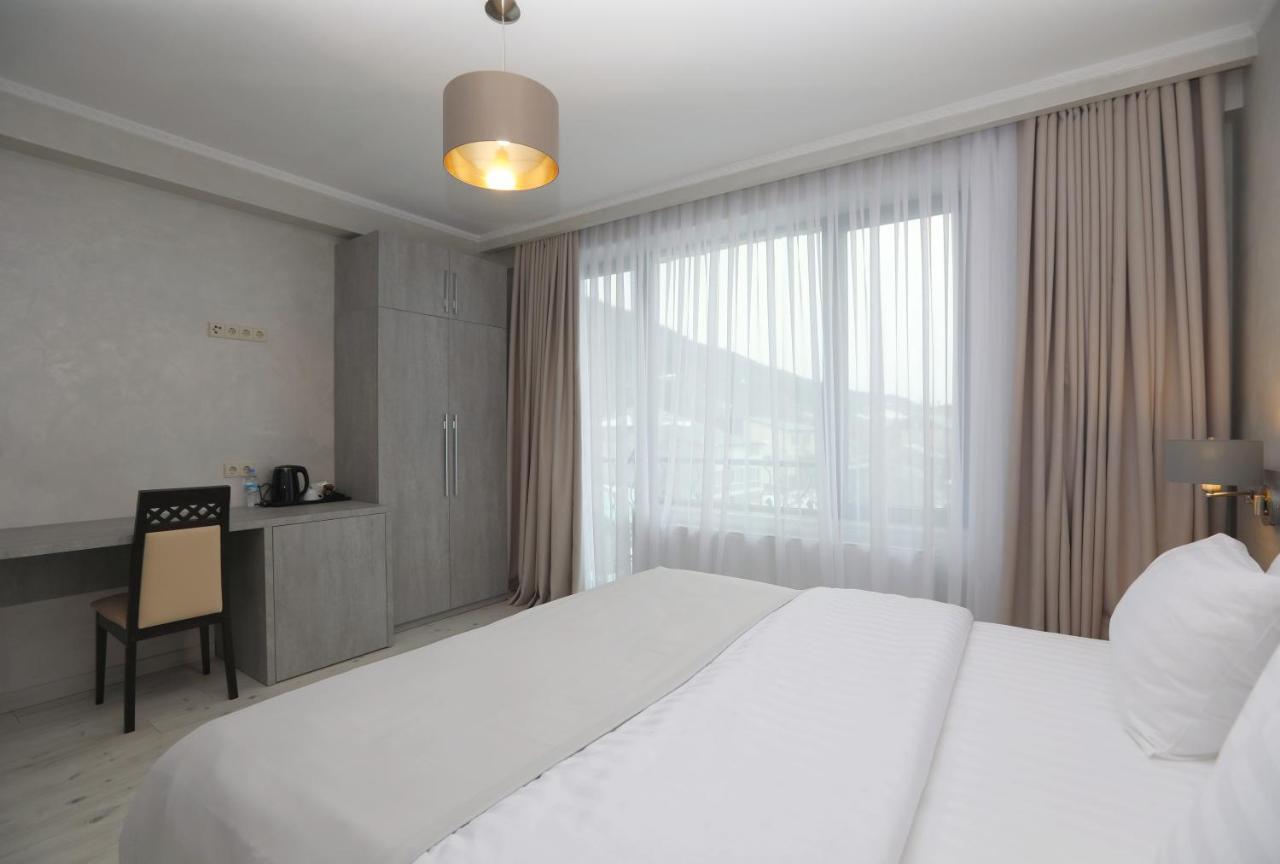 Sunset Terrace 메스티아 외부 사진
